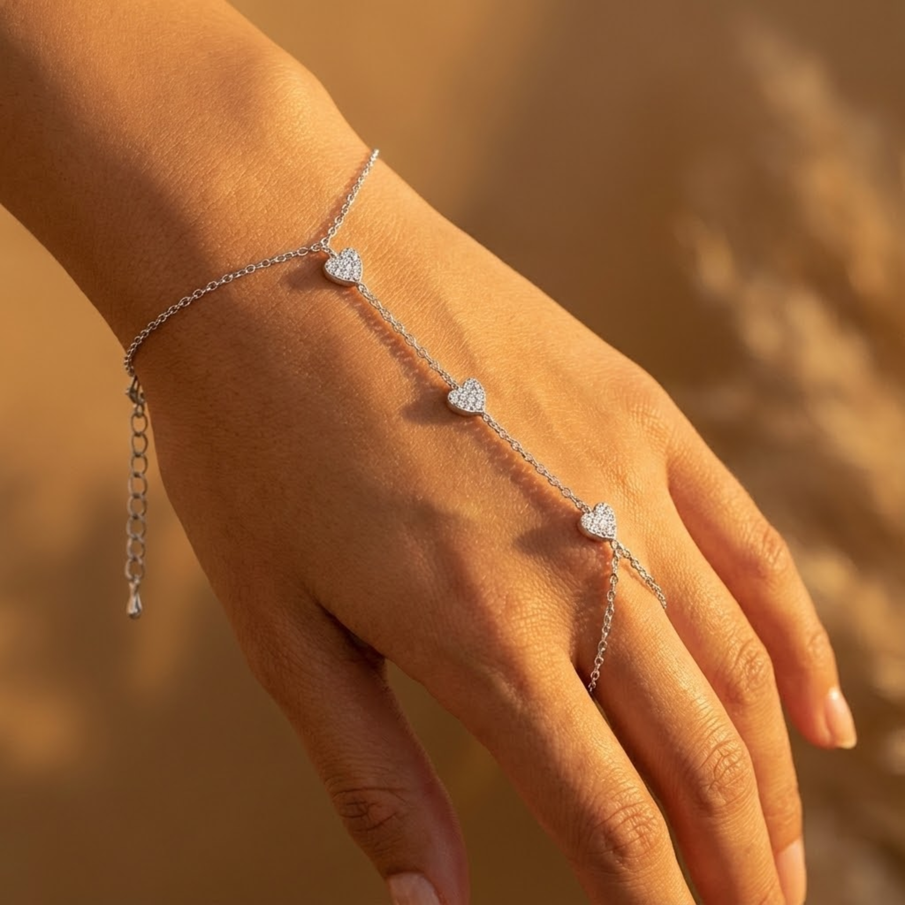 Lunette Heart Path Hand Chain
