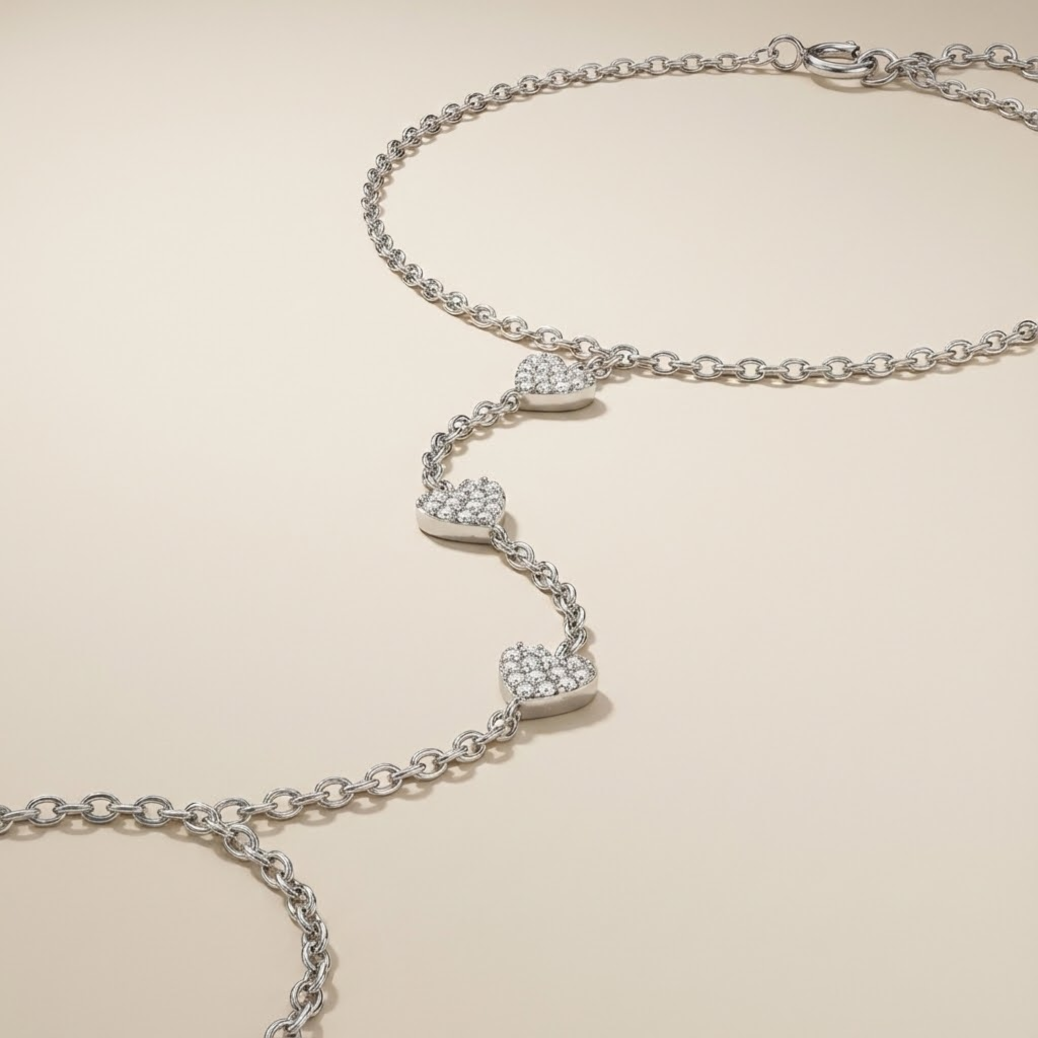 Lunette Heart Path Hand Chain