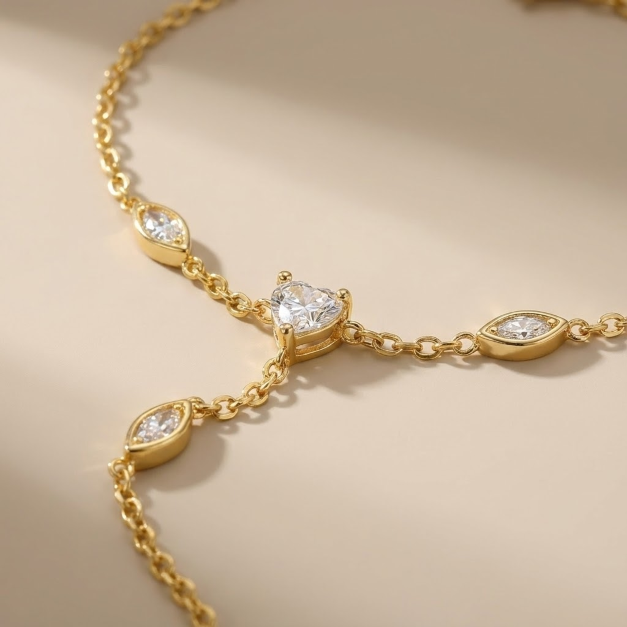 Selene Wave Hand Chain