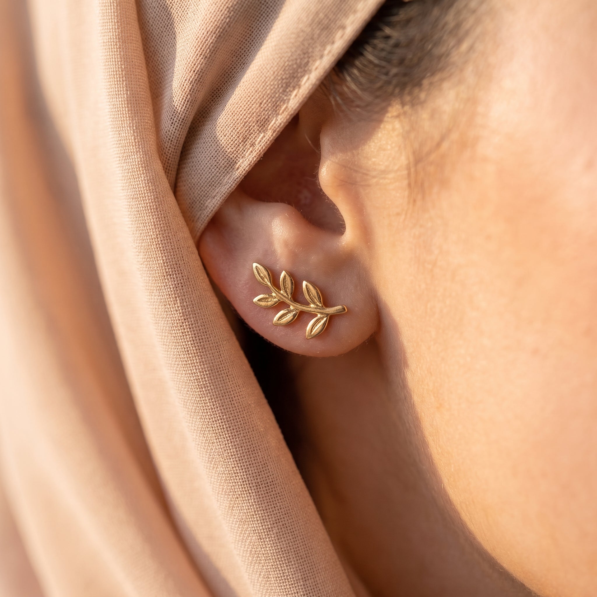 Qamar Sakinah Leaf Earrings