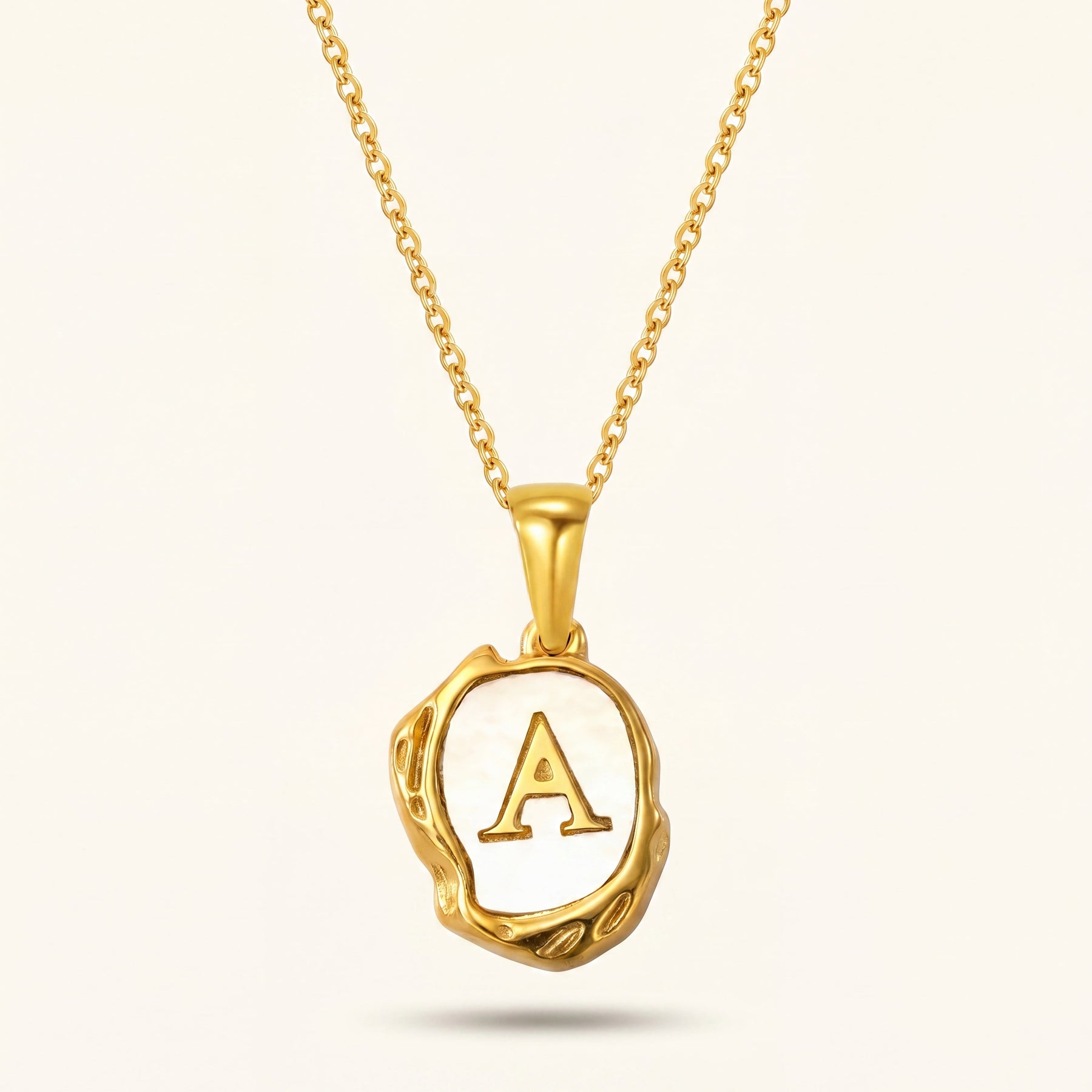 Lulu Classic Pearl Pendant