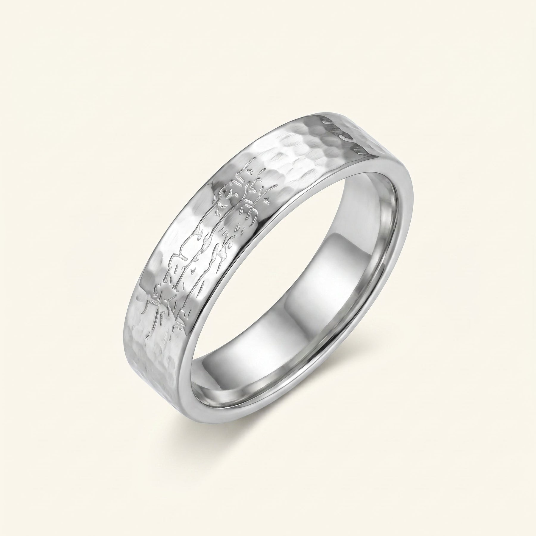 Qamar Throne Ring