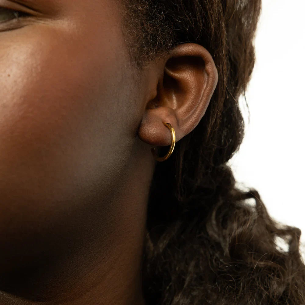Qamar Hoop Aura Earrings