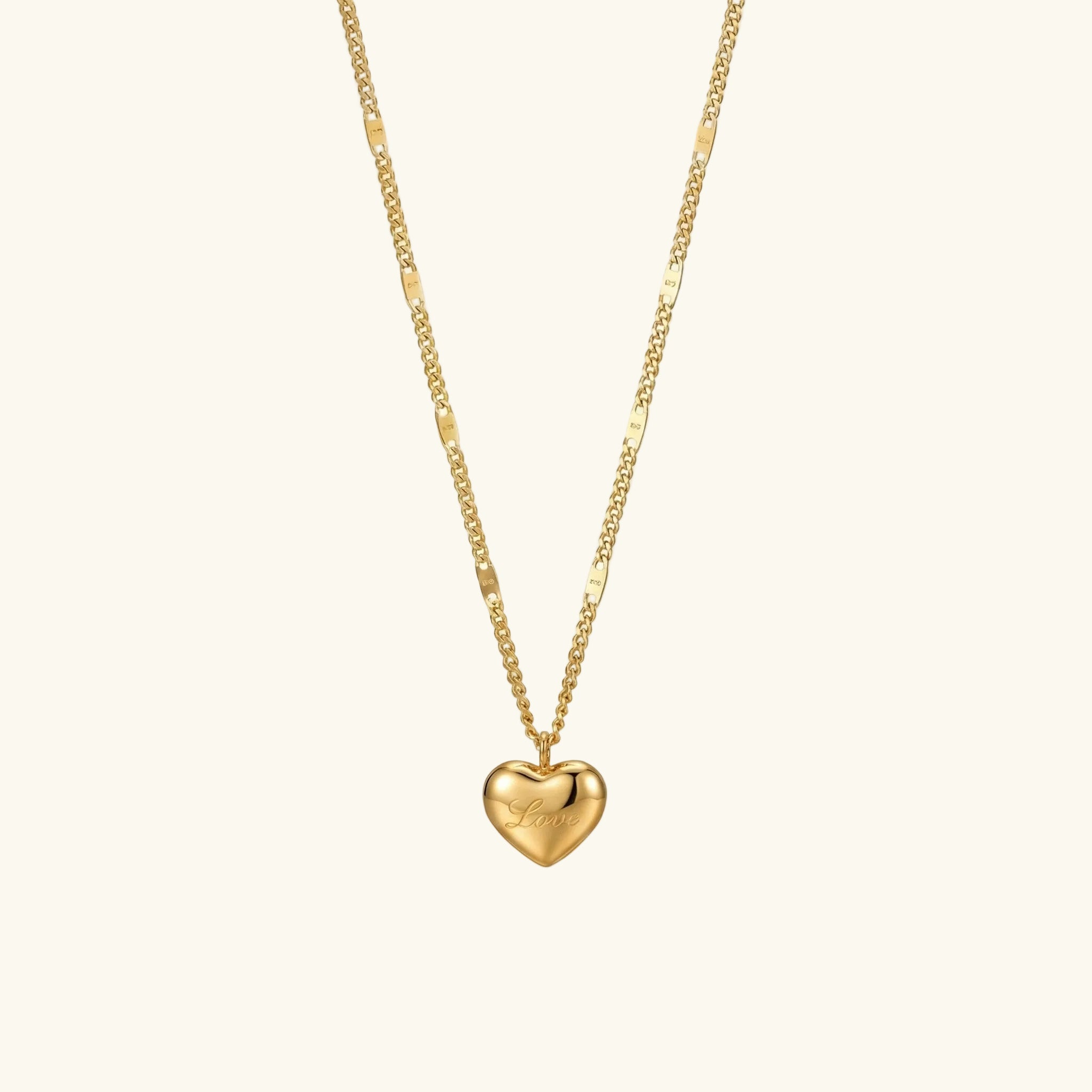 Qamar Nayyirah Necklace