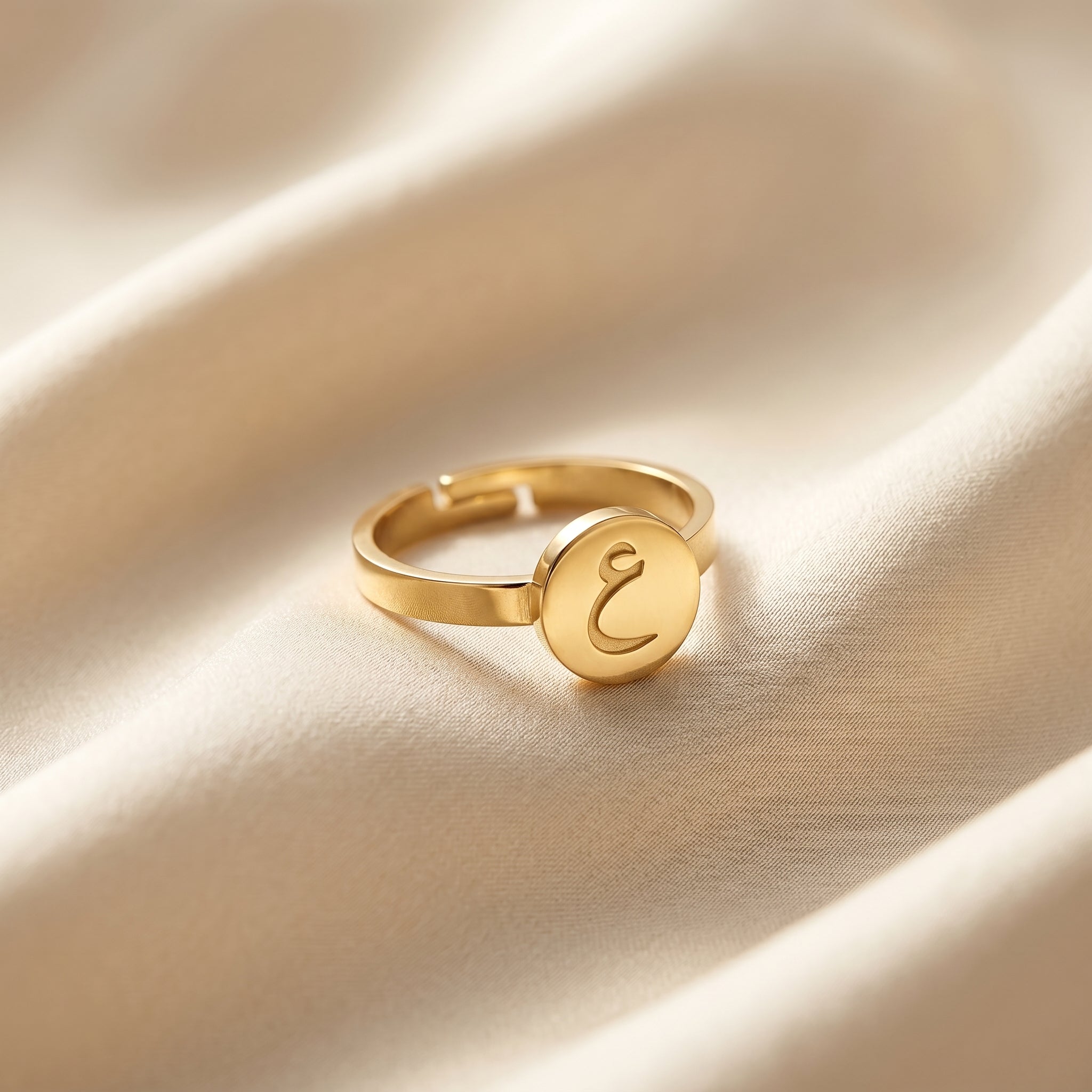 Custom Arabic Script Ring