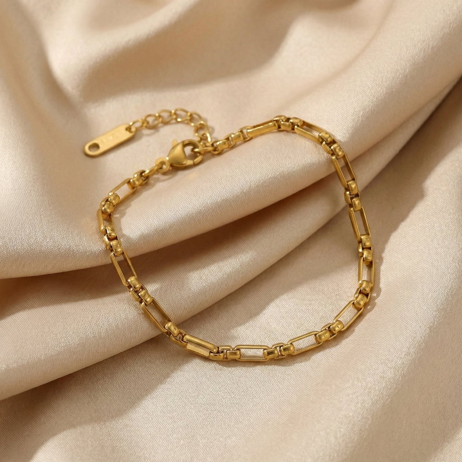 Eli 18K Gold Bracelet