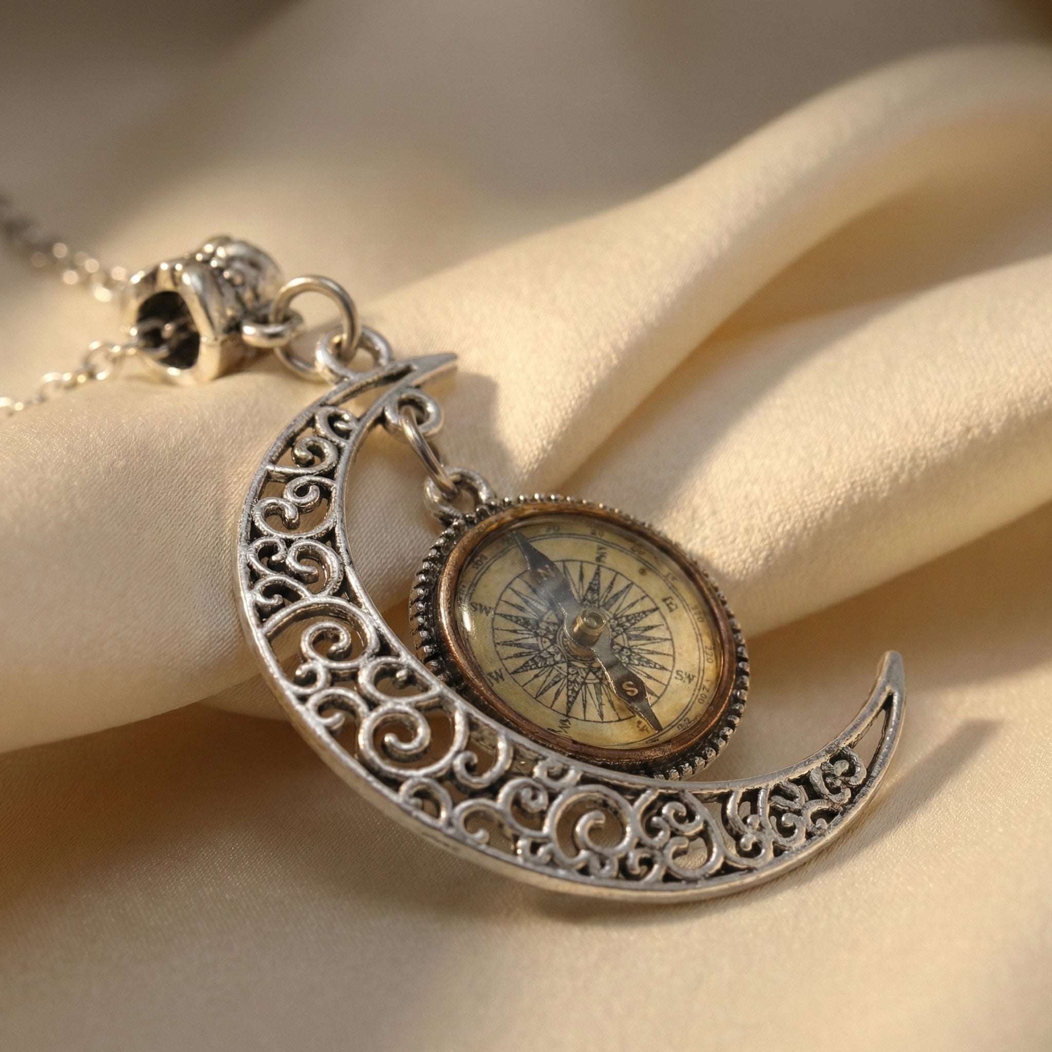 Qamar Noor Crescent Necklace