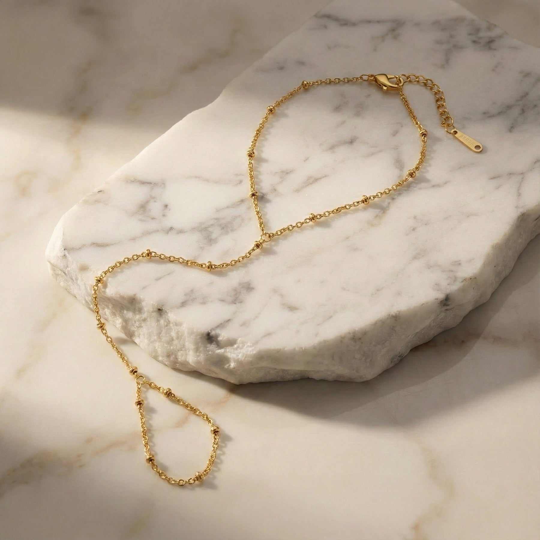 Wasl An-Noor Hand Chain