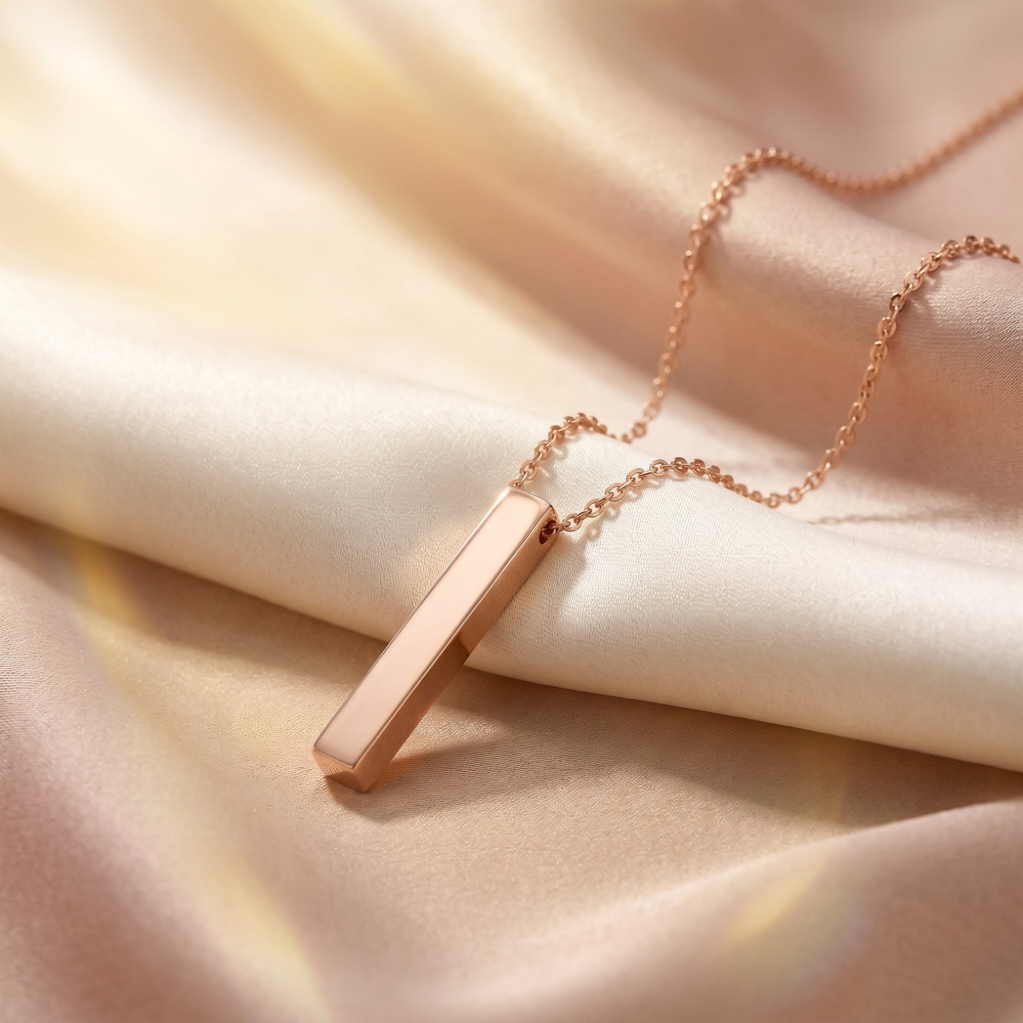 Noor Bar Necklace