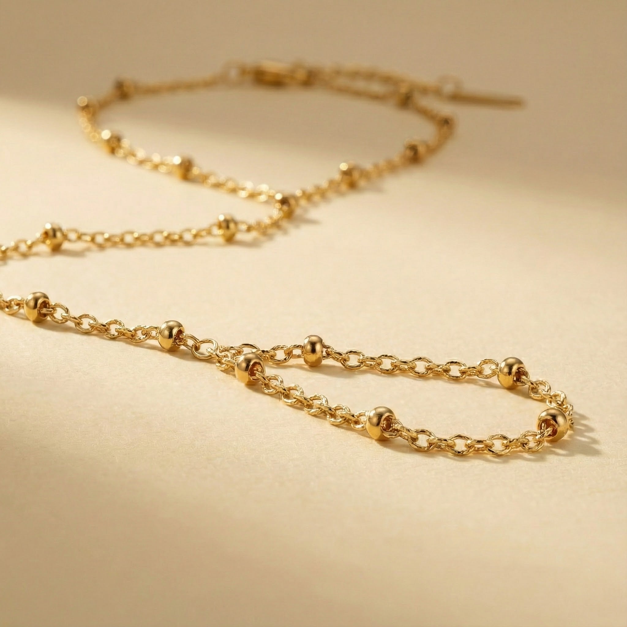 Wasl An-Noor Hand Chain