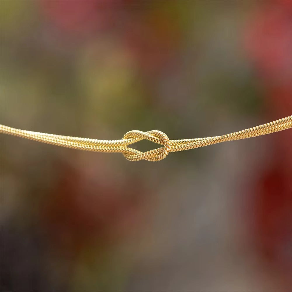 Qamar Emaan Knot Bracelet