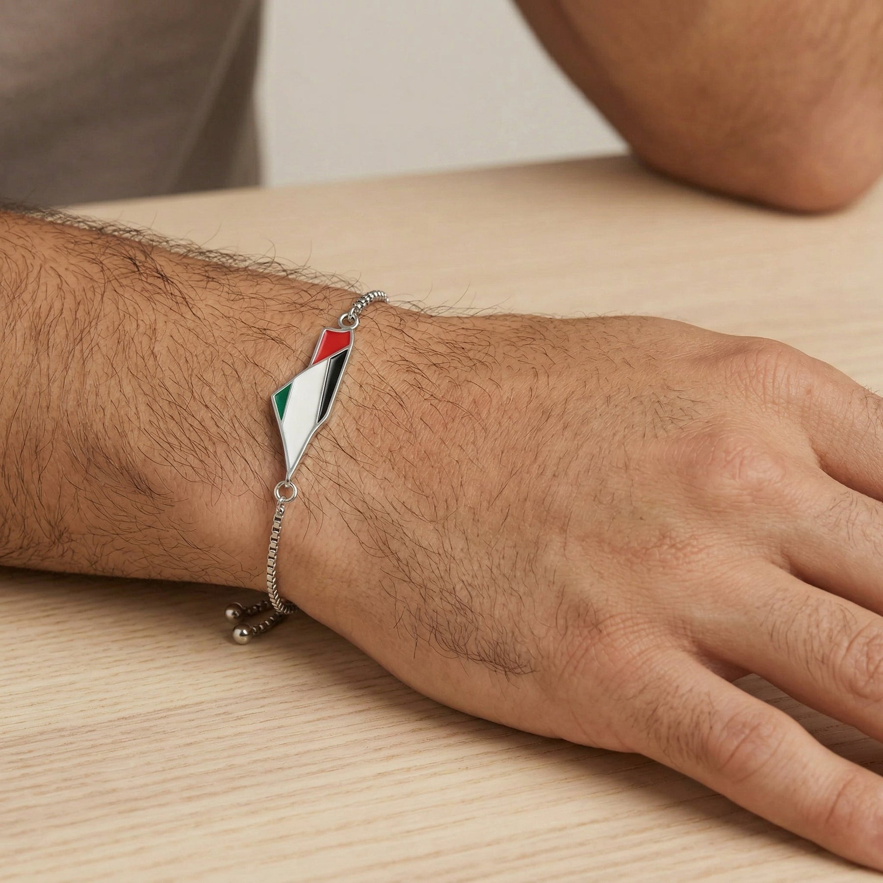 Qamar Men's Heart of the Nation Bracelet