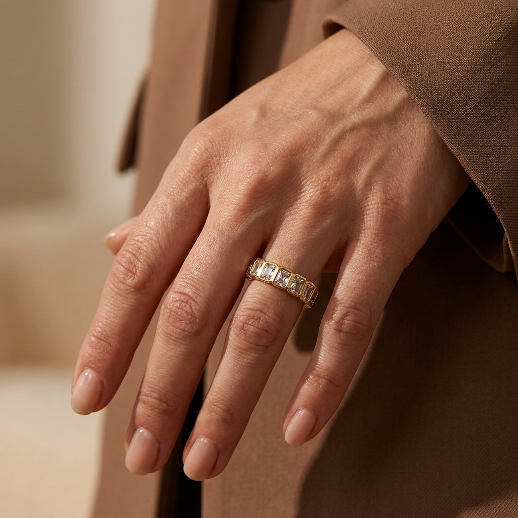 Qamar Noor Gem Ring
