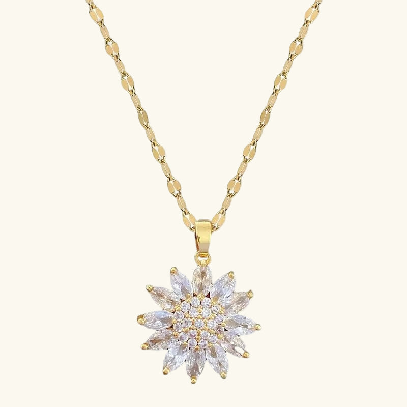 Qamar Zinnia Necklace