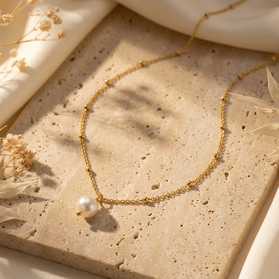 Quiet Pearl Necklace