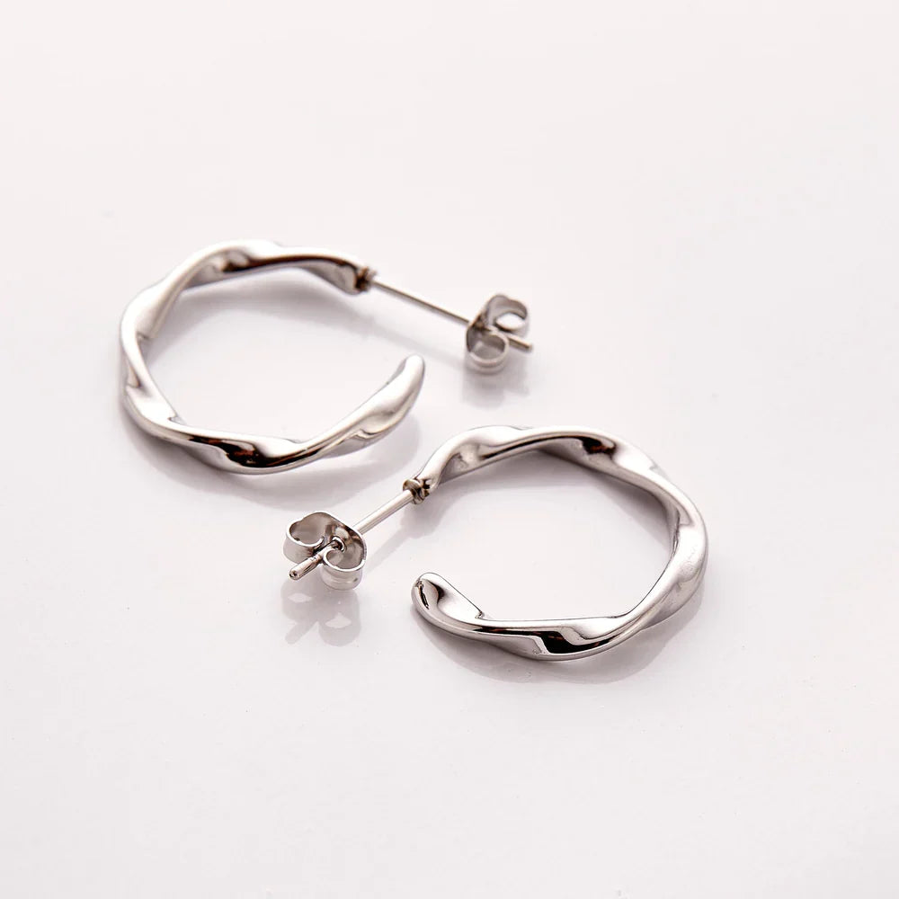 Qamar Hiba Hoop Earrings