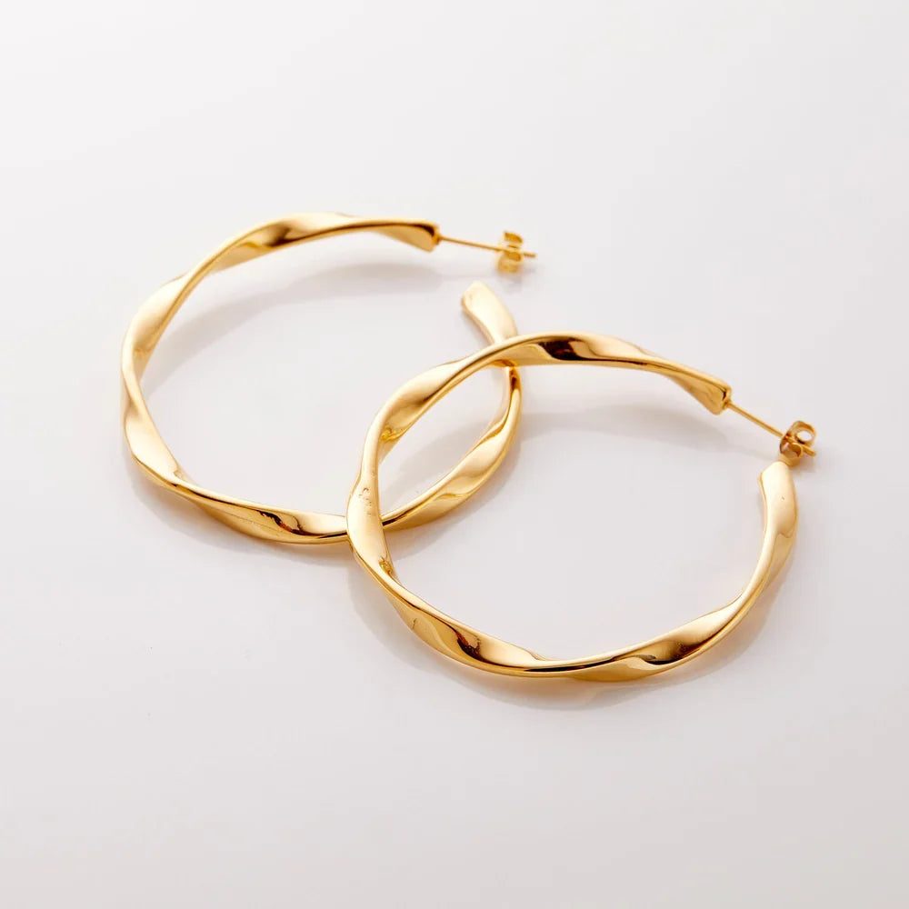 Qamar Hiba Hoop Earrings