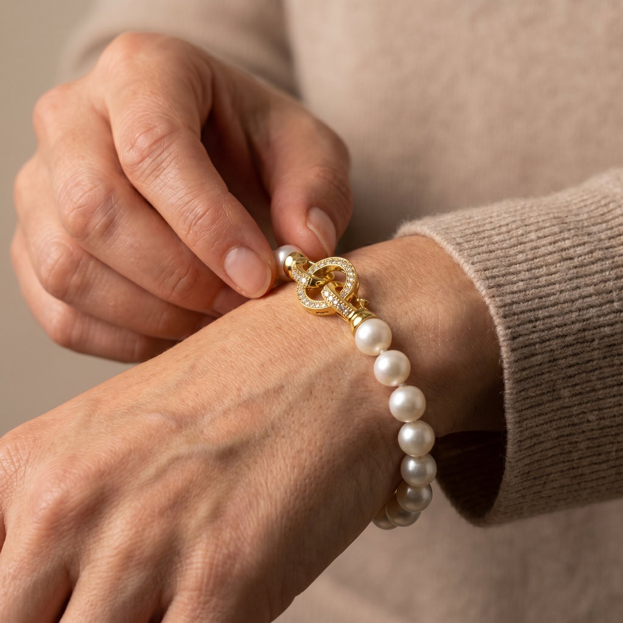 Cara Pearl Link Bracelet