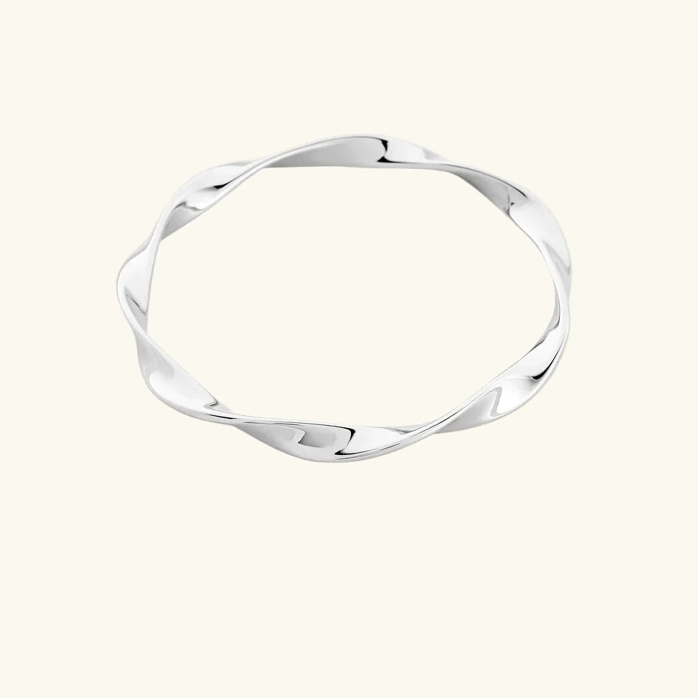 Qamar Ahad Wave Bangle