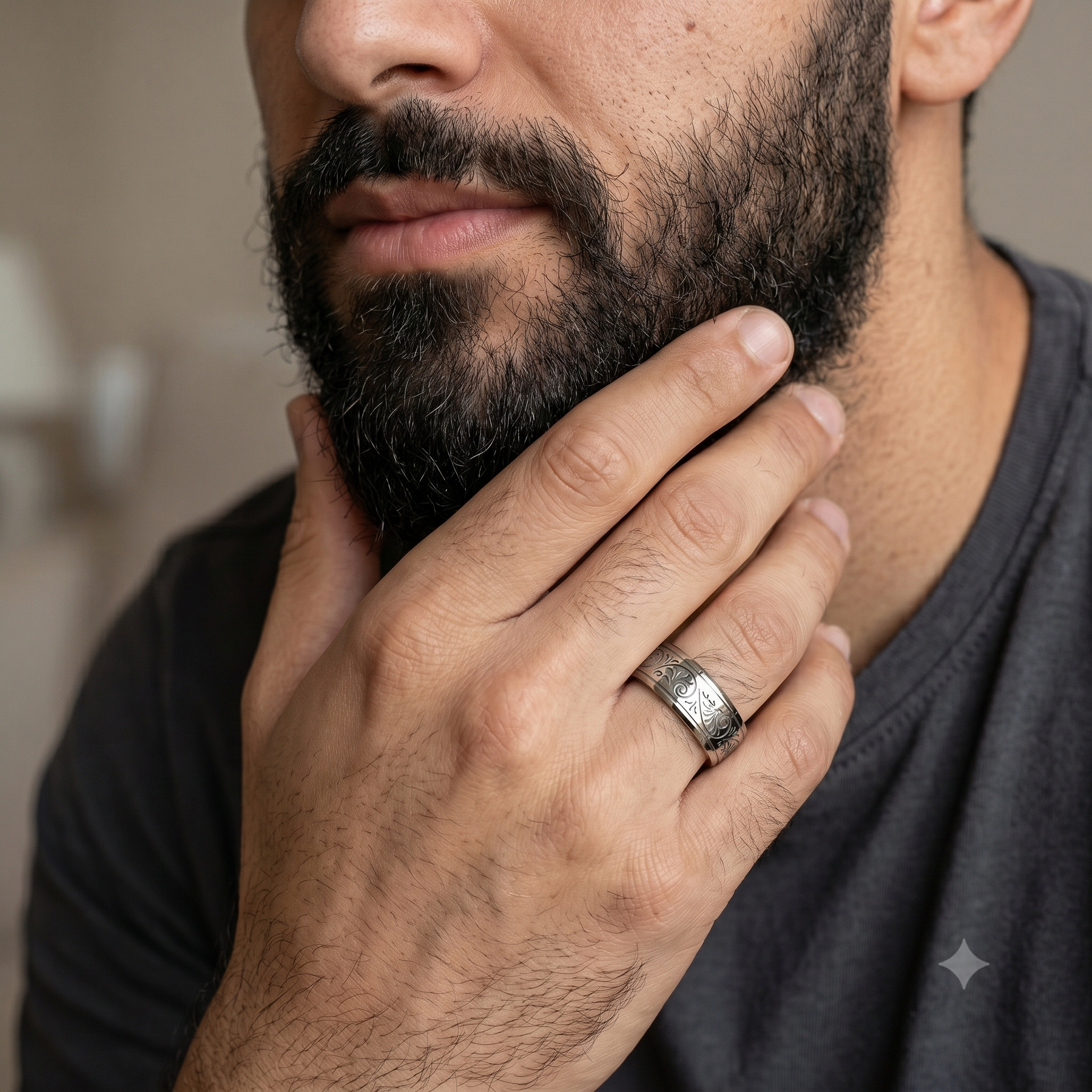 Qamar Yusra Ring