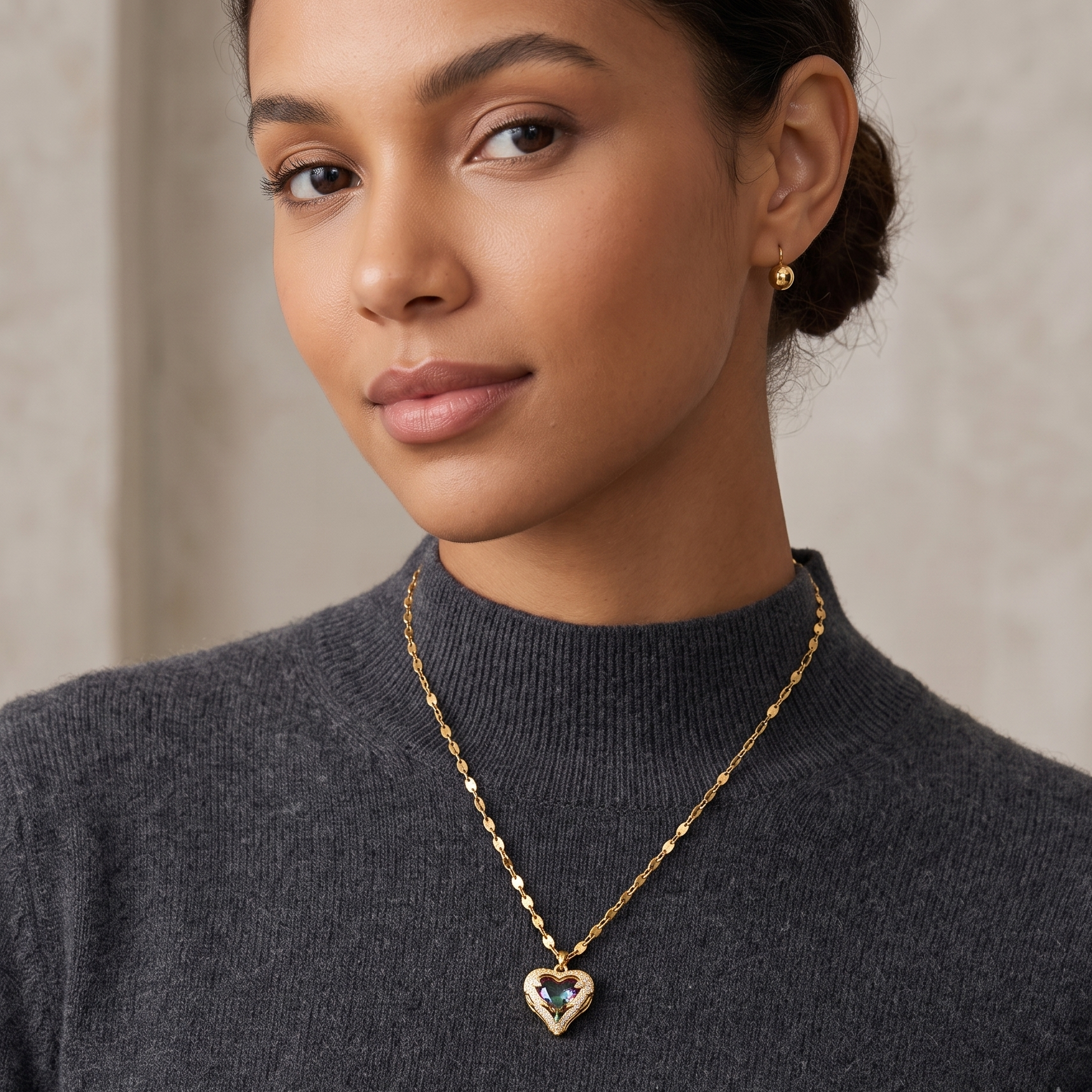 Qamar Zayna Wave Necklace