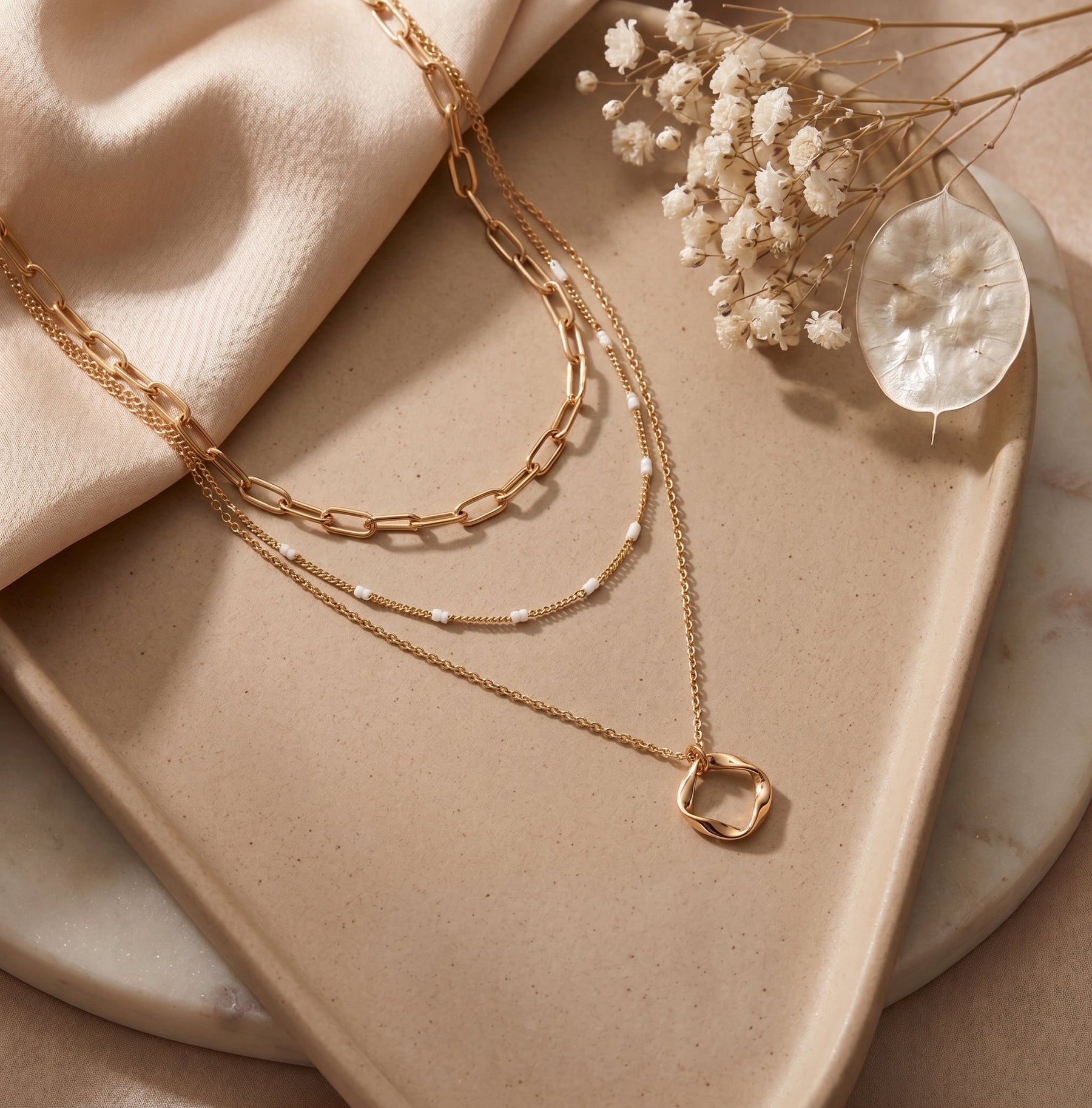 Qamar Aurora Layers Necklace
