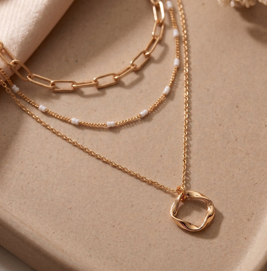 Qamar Aurora Layers Necklace