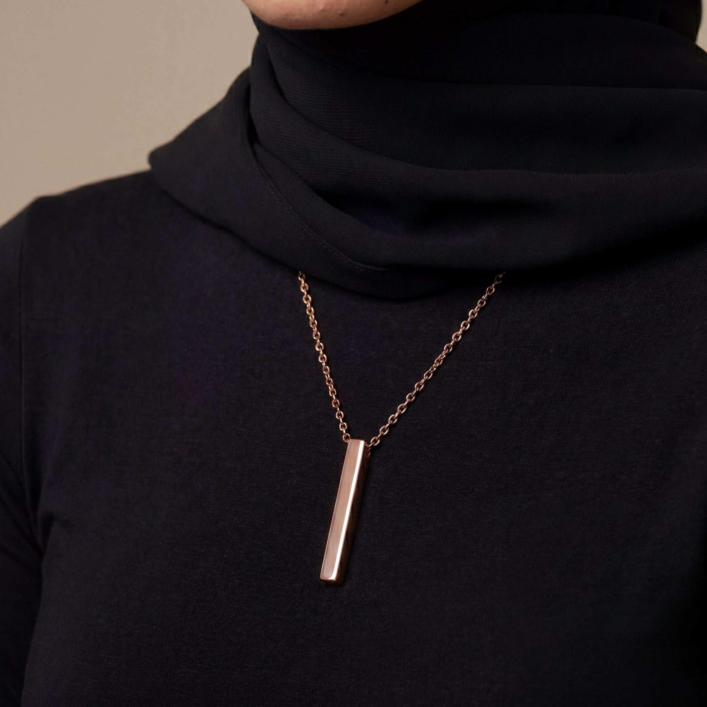 Noor Bar Necklace