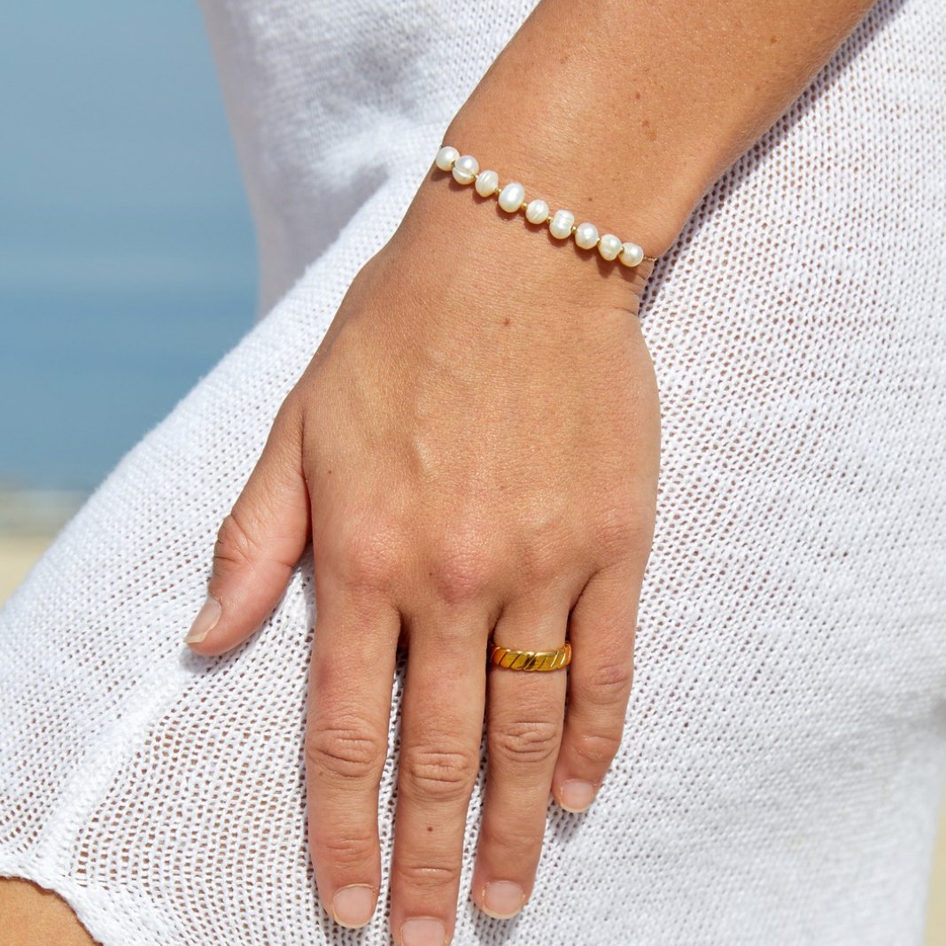 Eva Freshwater Pearl Bracelet