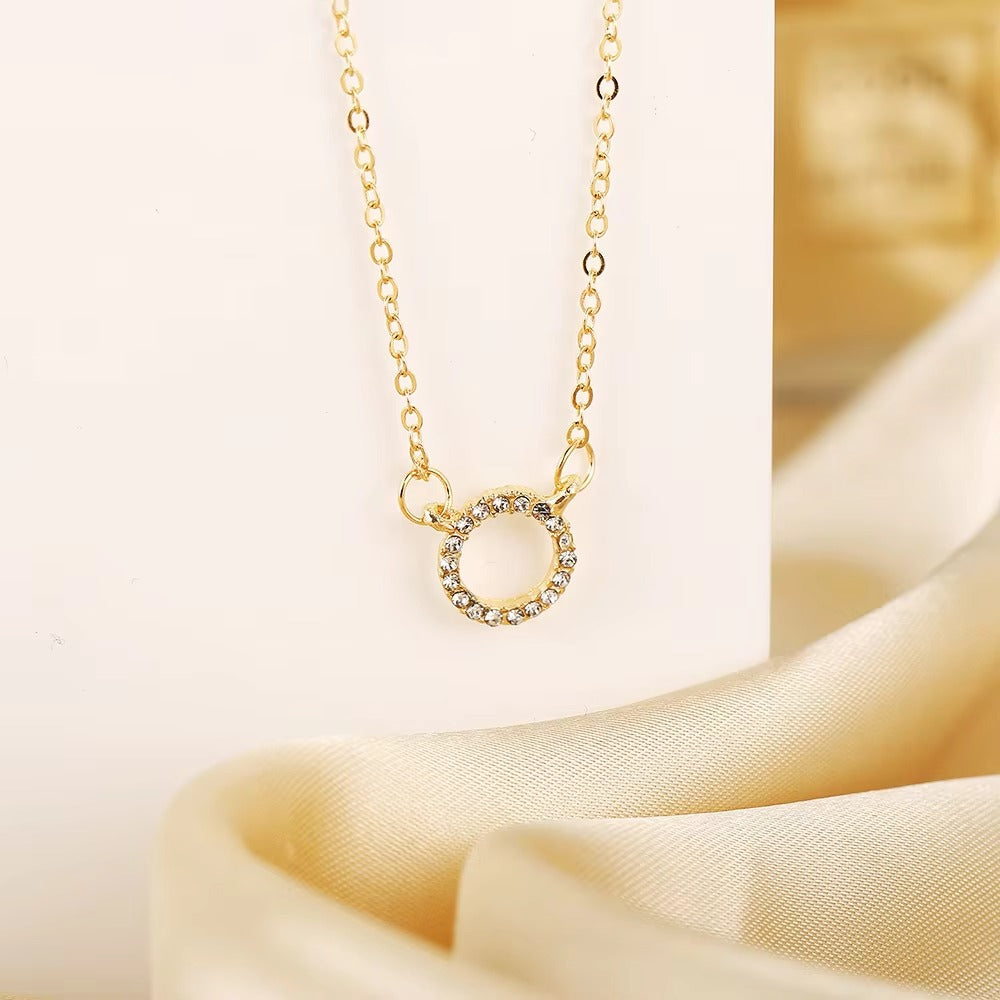 Qamar Rahma Circle Necklace