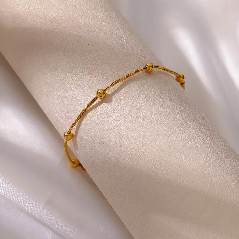 Qamar Sakinah Gold Bracelet