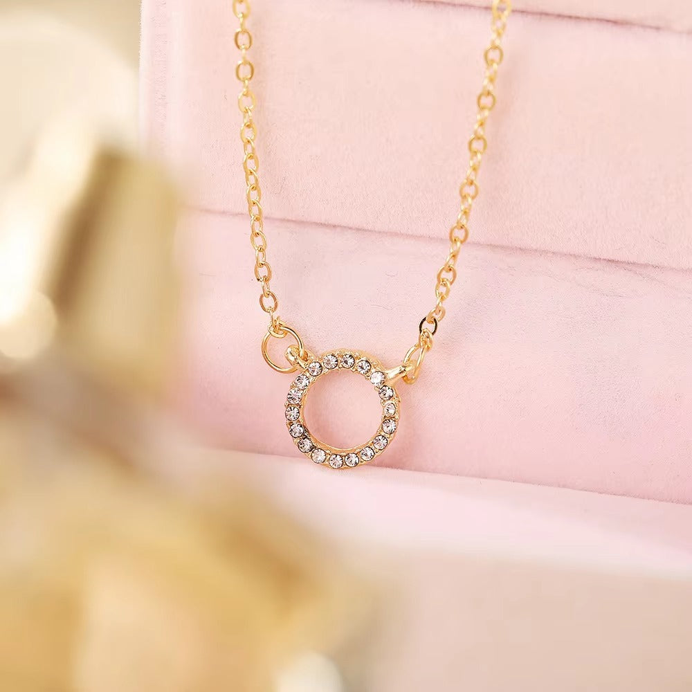 Qamar Rahma Circle Necklace