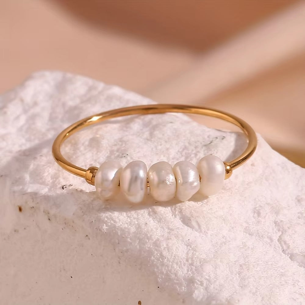 Qamar Zareen Ring