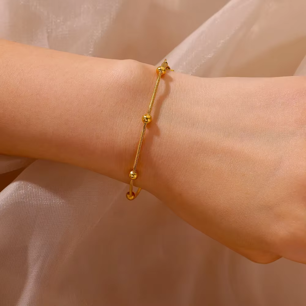 Qamar Sakinah Gold Bracelet